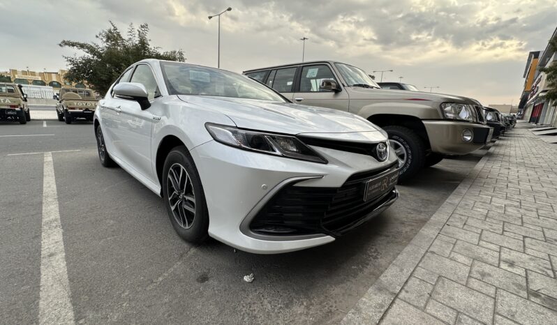 
								Toyota Camry LE 2024 full									