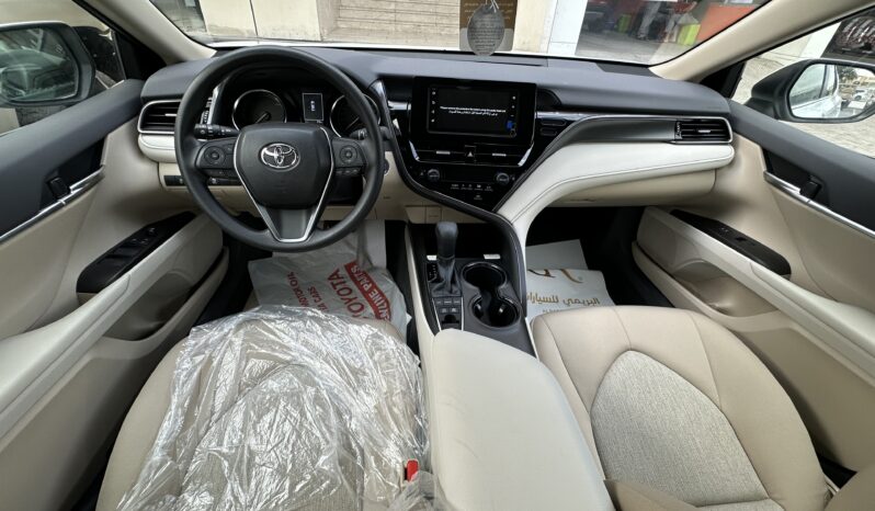 
								Toyota Camry LE 2024 full									