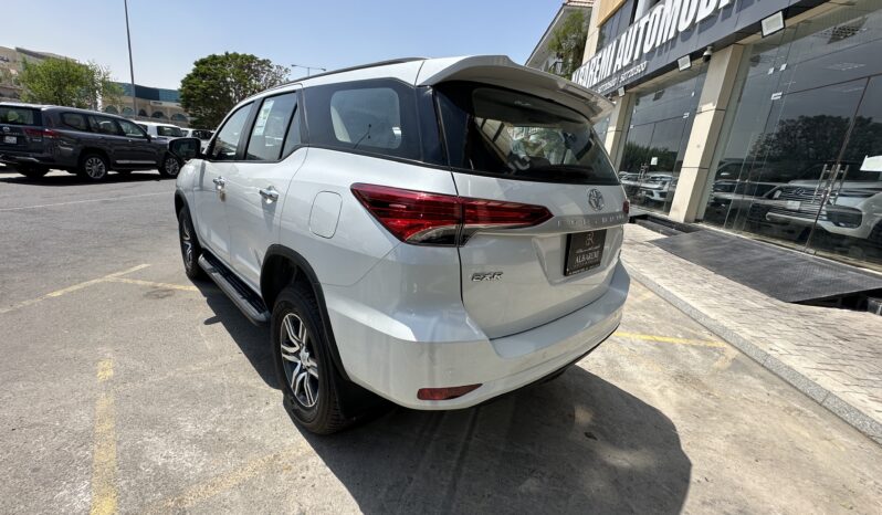 
								Toyota Fortuner 2023 full									