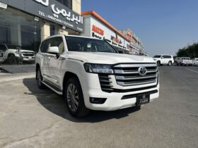 Toyota Land Cruiser GXR 2024