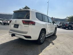 
										Toyota Land Cruiser GXR 2024 full									