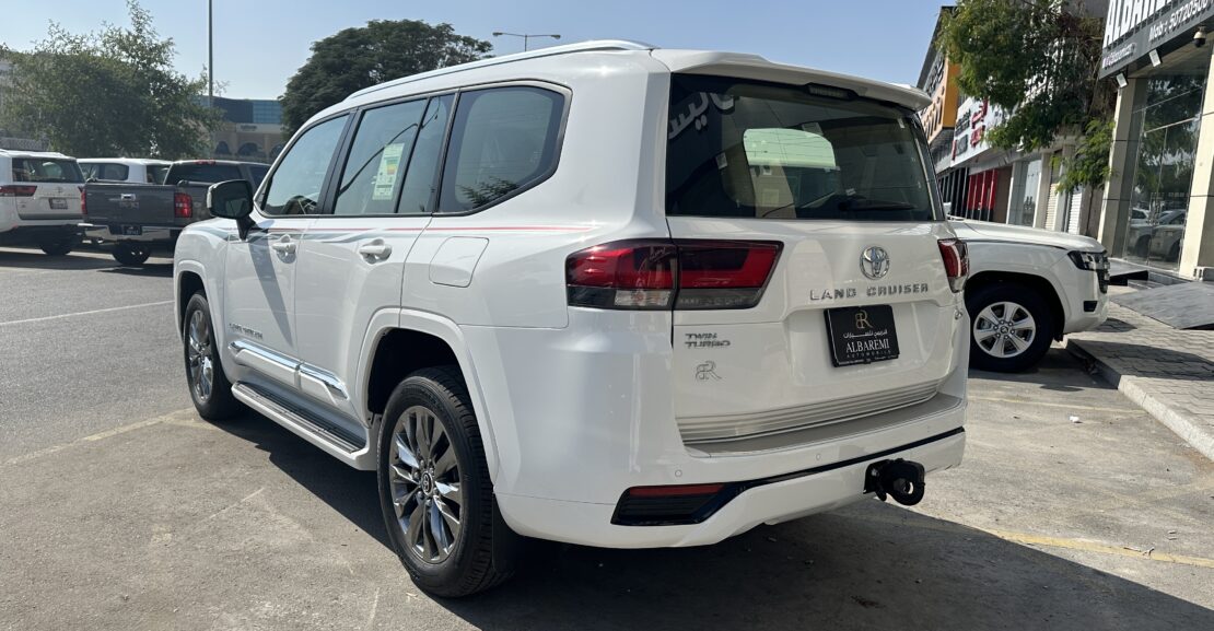 Toyota Land Cruiser GXR 2024