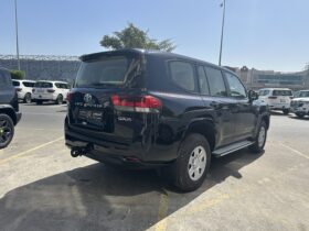 Toyota Land Cruiser GX 2024