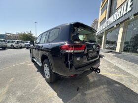 Toyota Land Cruiser GX 2024