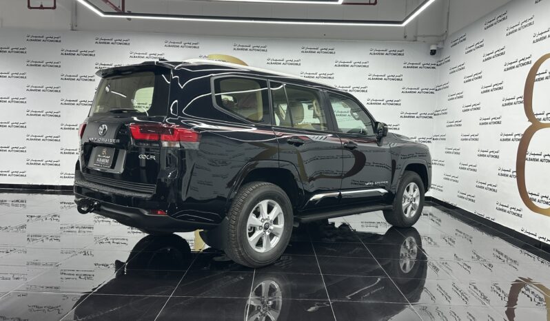 
								Toyota Land Cruiser GXR 2025 full									