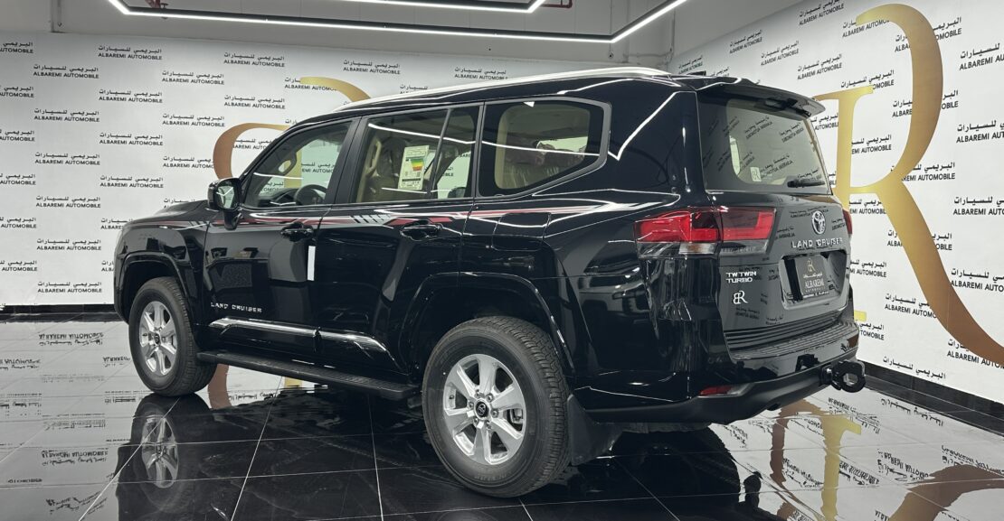 Toyota Land Cruiser GXR 2025