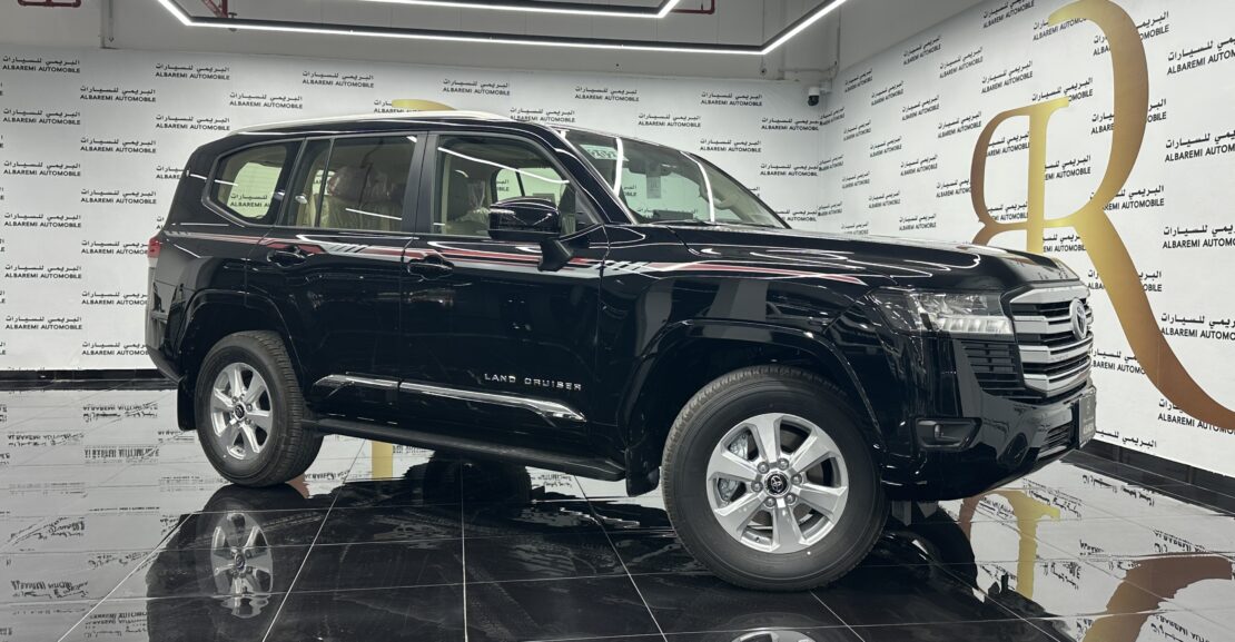 Toyota Land Cruiser GXR 2025