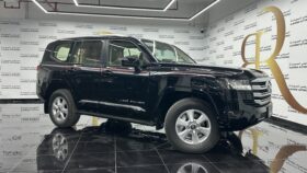 Toyota Land Cruiser GXR 2025