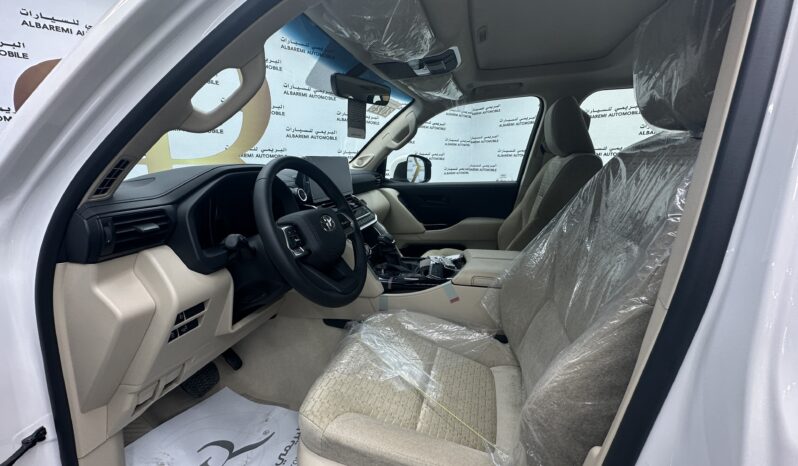 
								Toyota Land Cruiser GXR 2025 full									