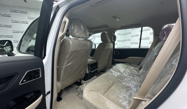 
								Toyota Land Cruiser GXR 2025 full									